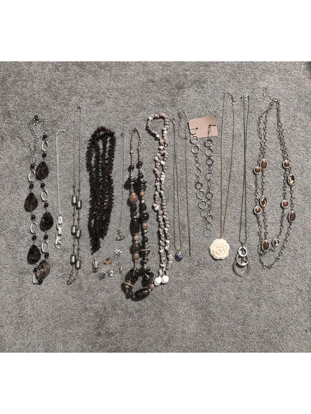 Vintage Costume Jewelry Lot Shell Bead Statement Necklaces Pendants Chains